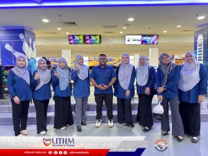 staff bowling session UTHM Education and Training