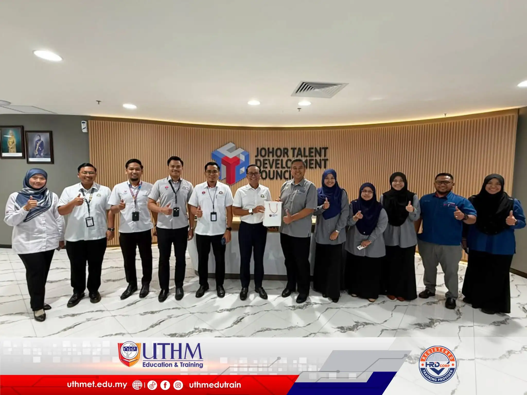 You are currently viewing Lawatan Kunjung Hormat UTHM Education & Training dan TRANSFORM UTHM ke Unit Strategik Modal Insan Johor